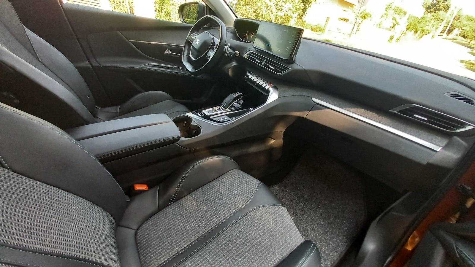 Peugeot 5008 1,5 AUTOMATIC -F1 SAMO 74000 KM ALLURE SPORT LEASING, fotografija 10