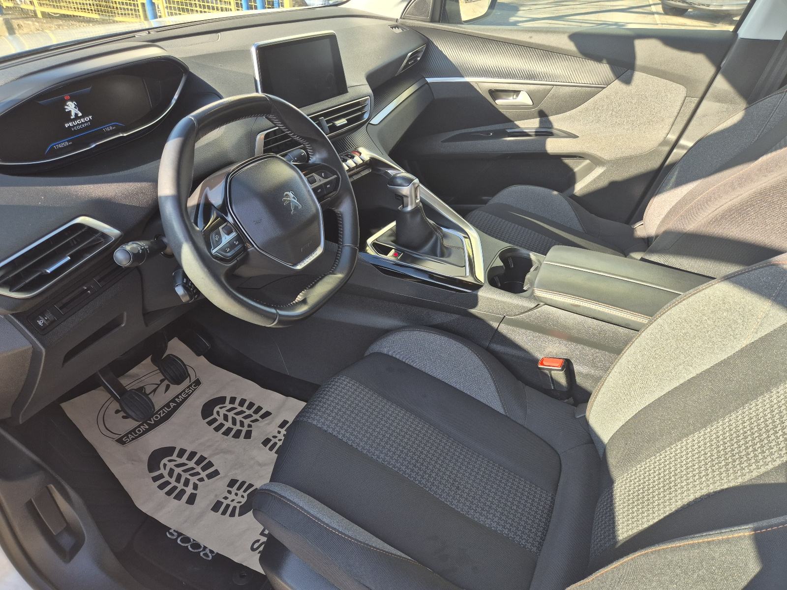 Peugeot 5008 1.5 BHDi, 7 sjedala, odlično stanje, garancija na vozilo., fotografija 13