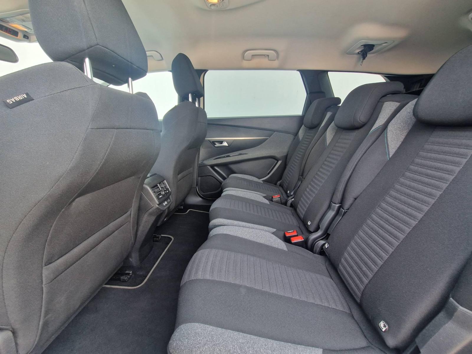 PEUGEOT 5008 1,5 Blue HDI STYLE, 7 sjedala, fotografija 13