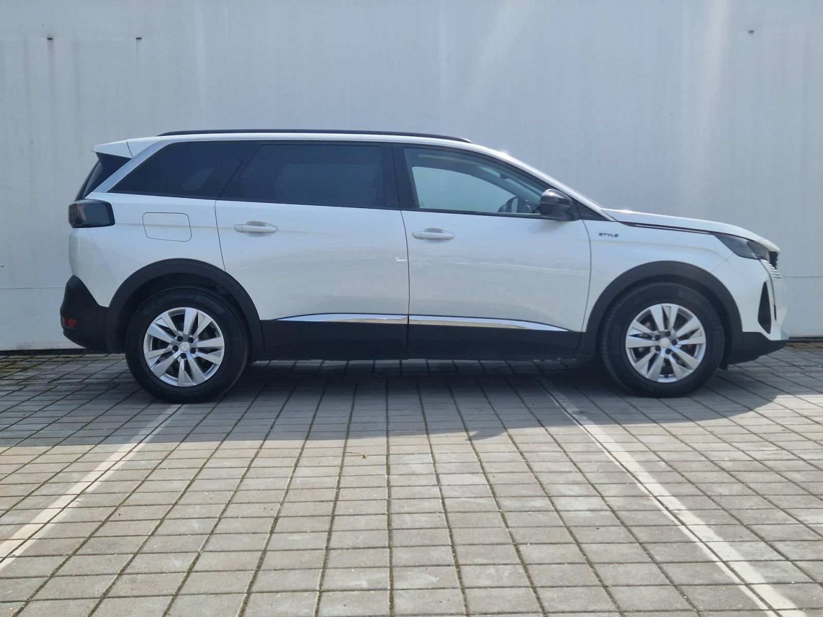 PEUGEOT 5008 1,5 Blue HDI STYLE, 7 sjedala, fotografija 16