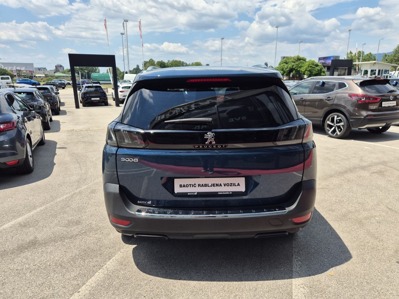 Peugeot 5008 1,5 BlueHDI 130 Allure Business Aut., fotografija 6