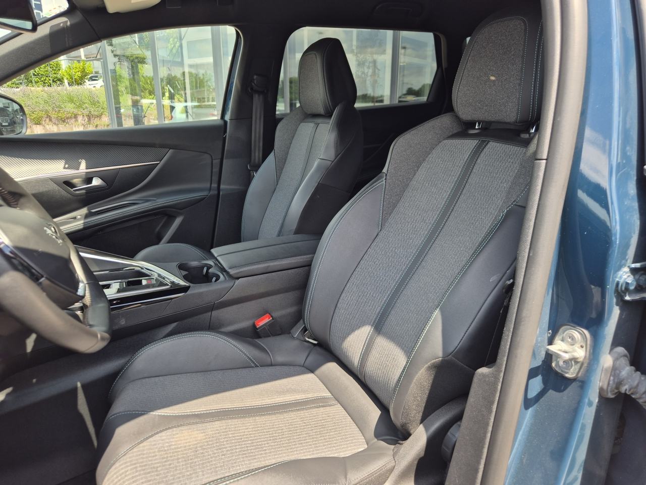 Peugeot 5008 1,5 BlueHDI 130 Allure Business Aut., fotografija 9