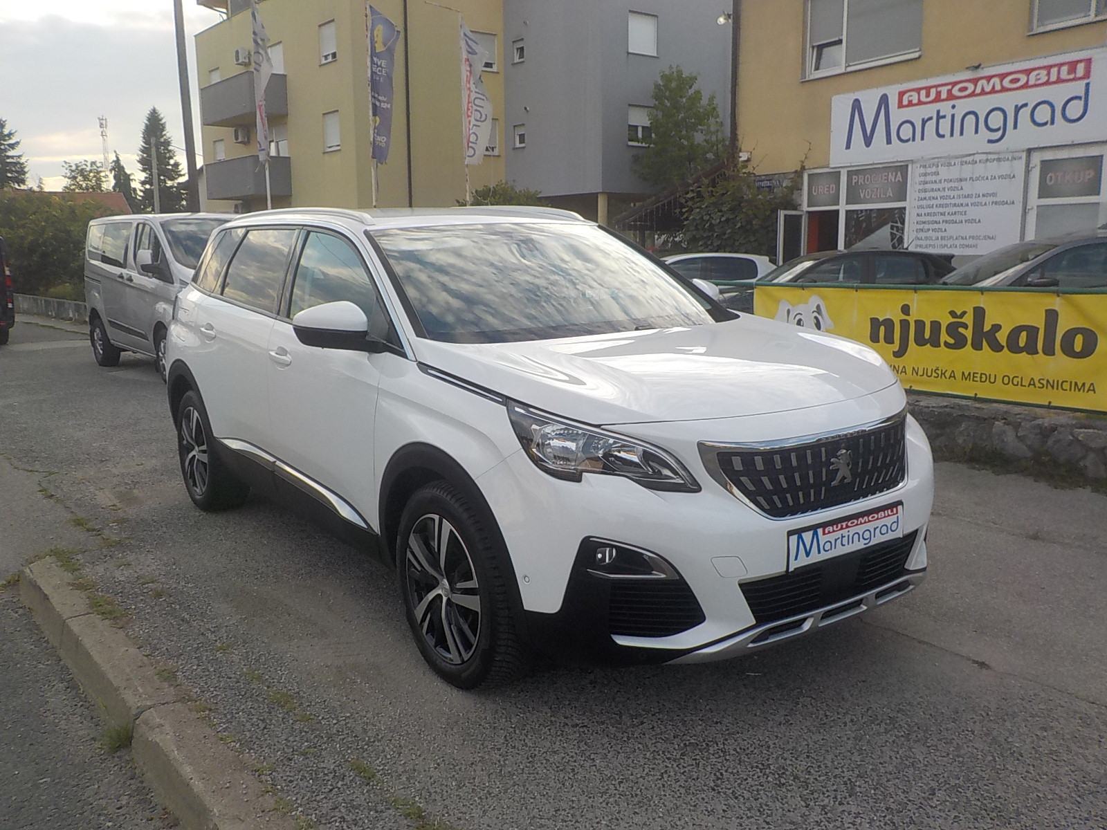 Peugeot 5008 1,5 BlueHDi ⭐️130 ks⭐️F1⭐️ALLURE⭐️KOŽA⭐️GARANCIJA⭐️, fotografija 2