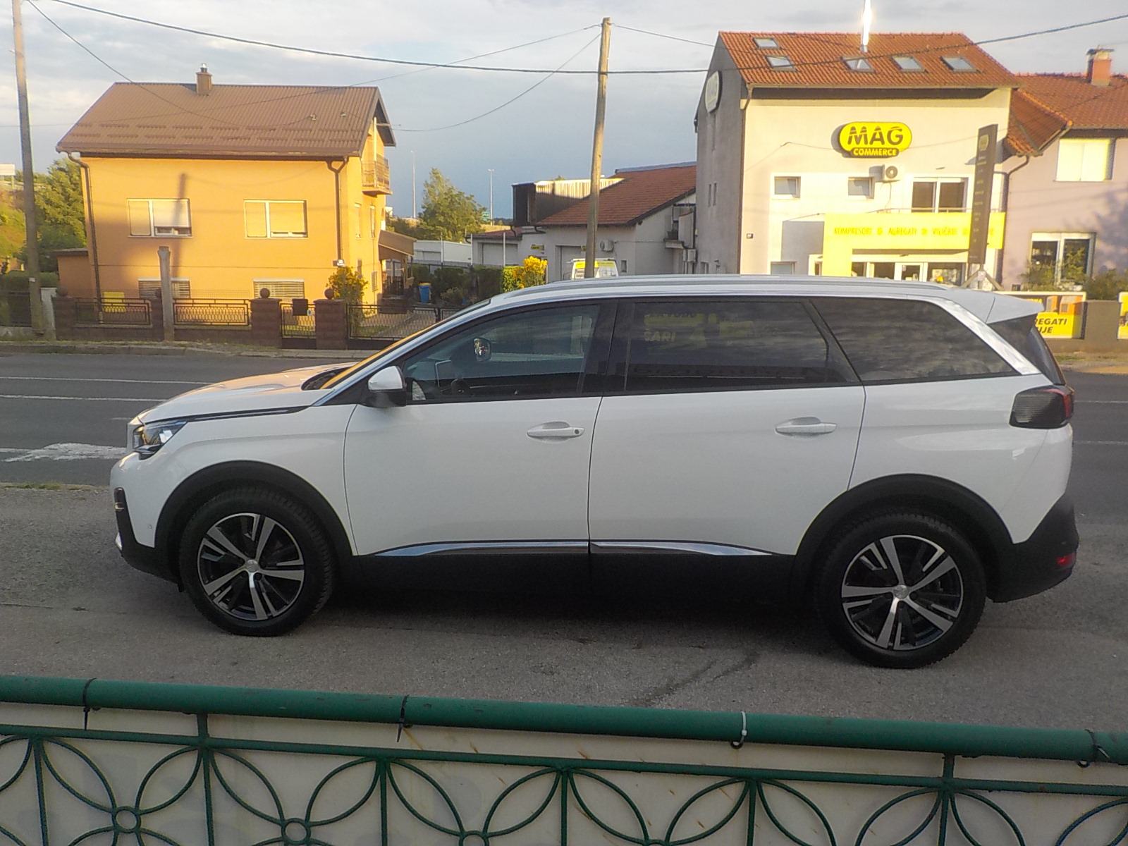 Peugeot 5008 1,5 BlueHDi ⭐️130 ks⭐️F1⭐️ALLURE⭐️KOŽA⭐️GARANCIJA⭐️, fotografija 6