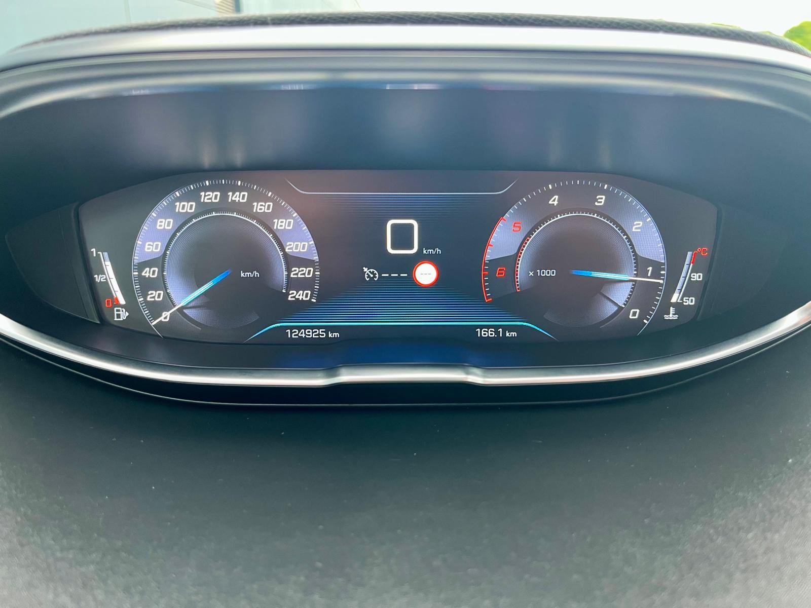 Peugeot 5008 1.5 BlueHDi 7 sjedala 1. vlasnik HR auto servisna, fotografija 17