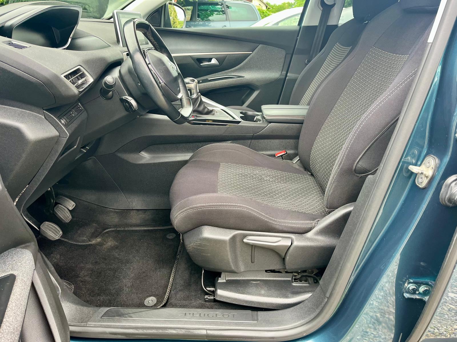 Peugeot 5008 1.5 BlueHDi 7 sjedala 1. vlasnik HR auto servisna, fotografija 11