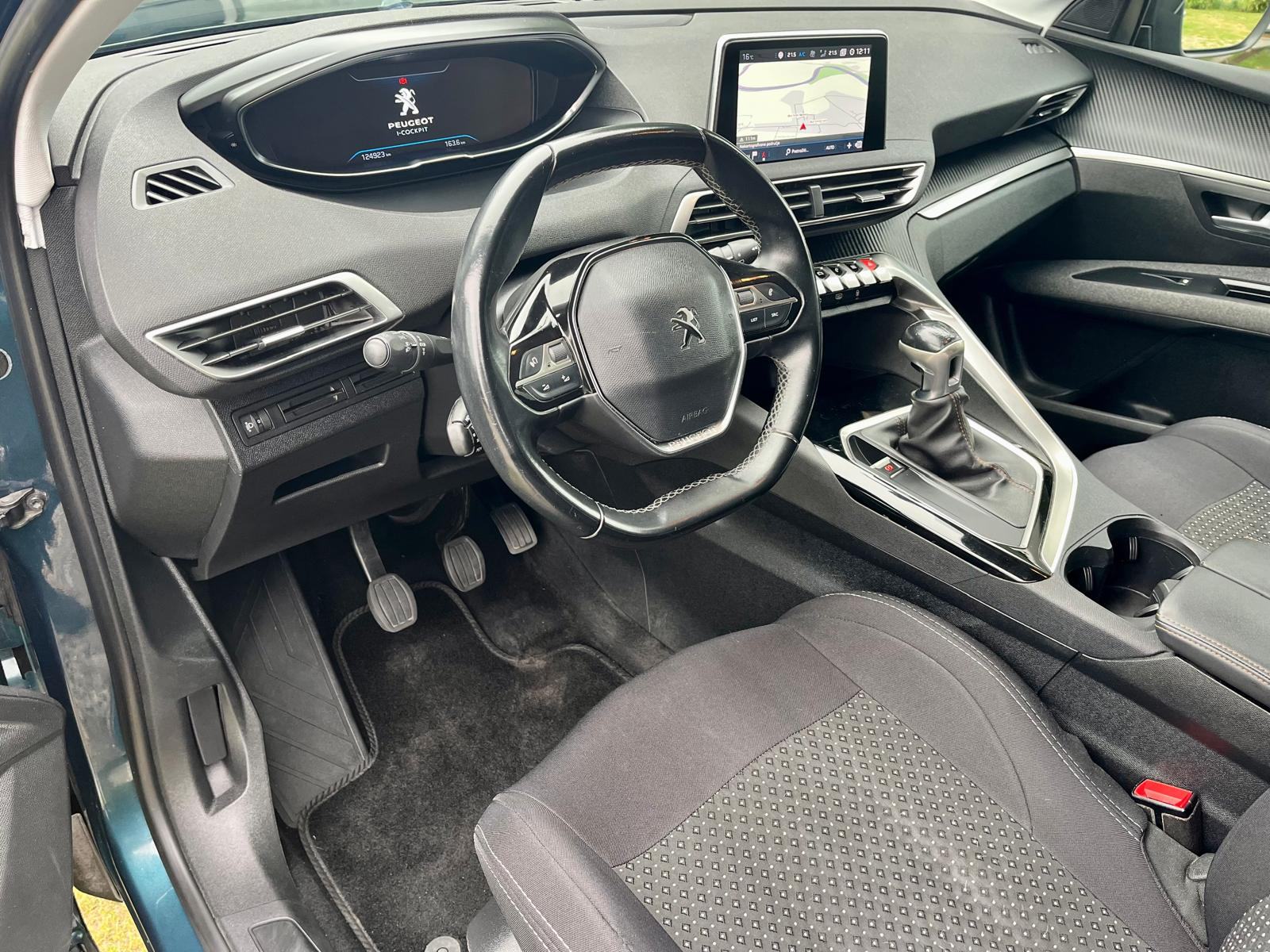 Peugeot 5008 1.5 BlueHDi 7 sjedala 1. vlasnik HR auto servisna, fotografija 10