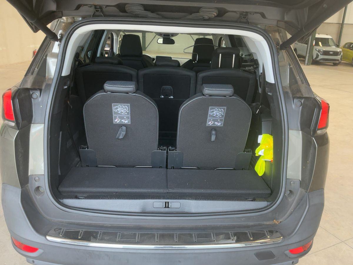 Peugeot 5008 1,5 BlueHDI ALLURE, 7 SJEDALA, NAVI, PANORAMA, KUKA, fotografija 17