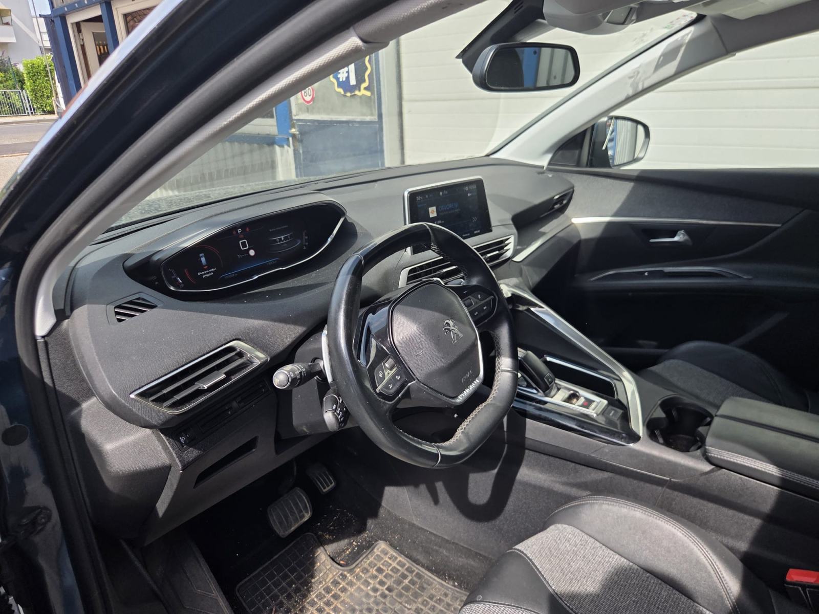 Peugeot 5008 1,5 BlueHDI AUTOMAT. 7 SJED. NIJE UVOZ REGITIRAN DO 04.26, fotografija 8