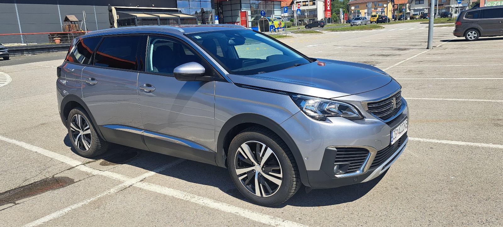 Peugeot 5008 1,5 BlueHDI automatik.Reg do 07/2027, fotografija 4