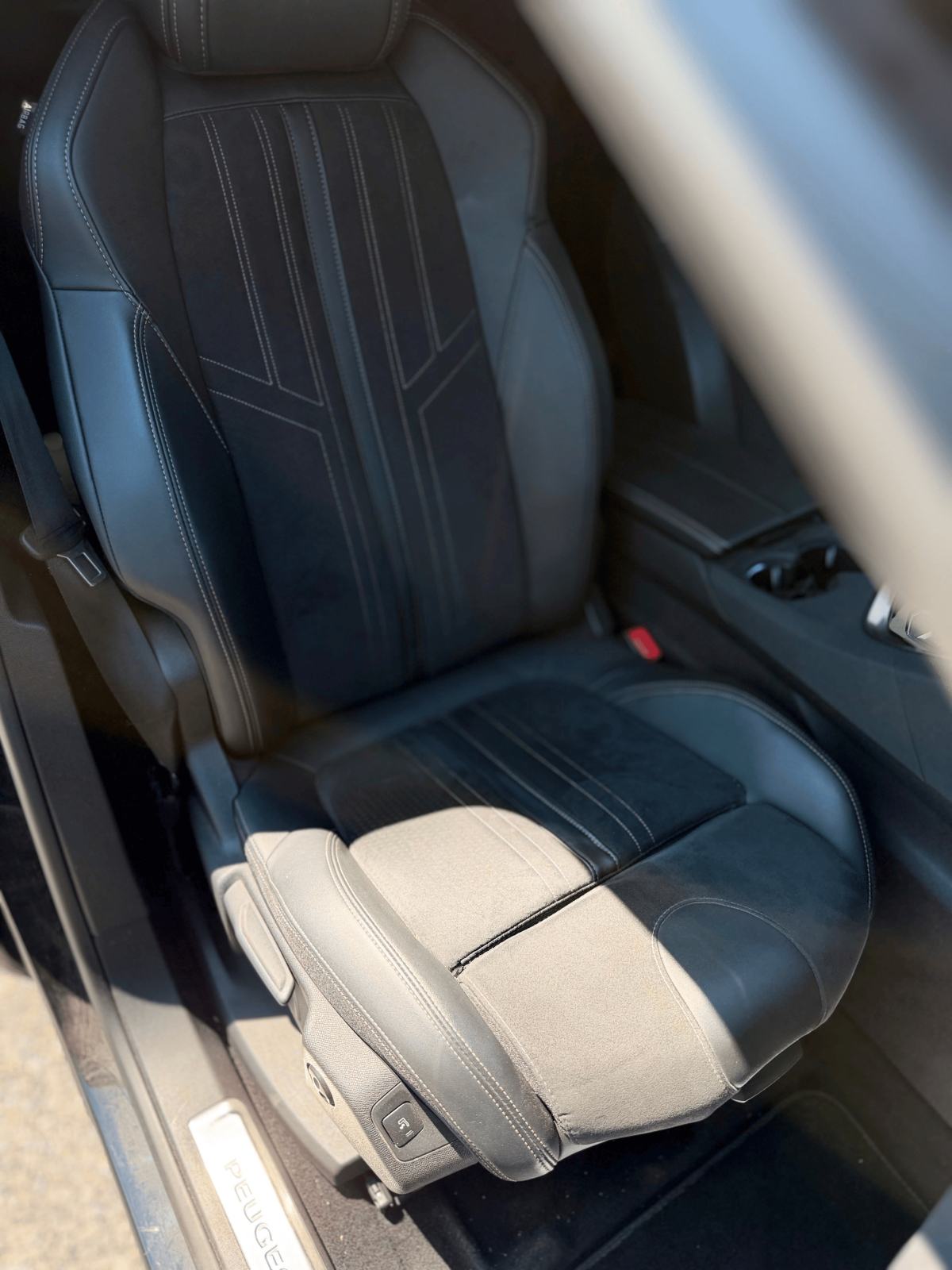 Peugeot 5008 1,5 BlueHDI automatik, fotografija 9