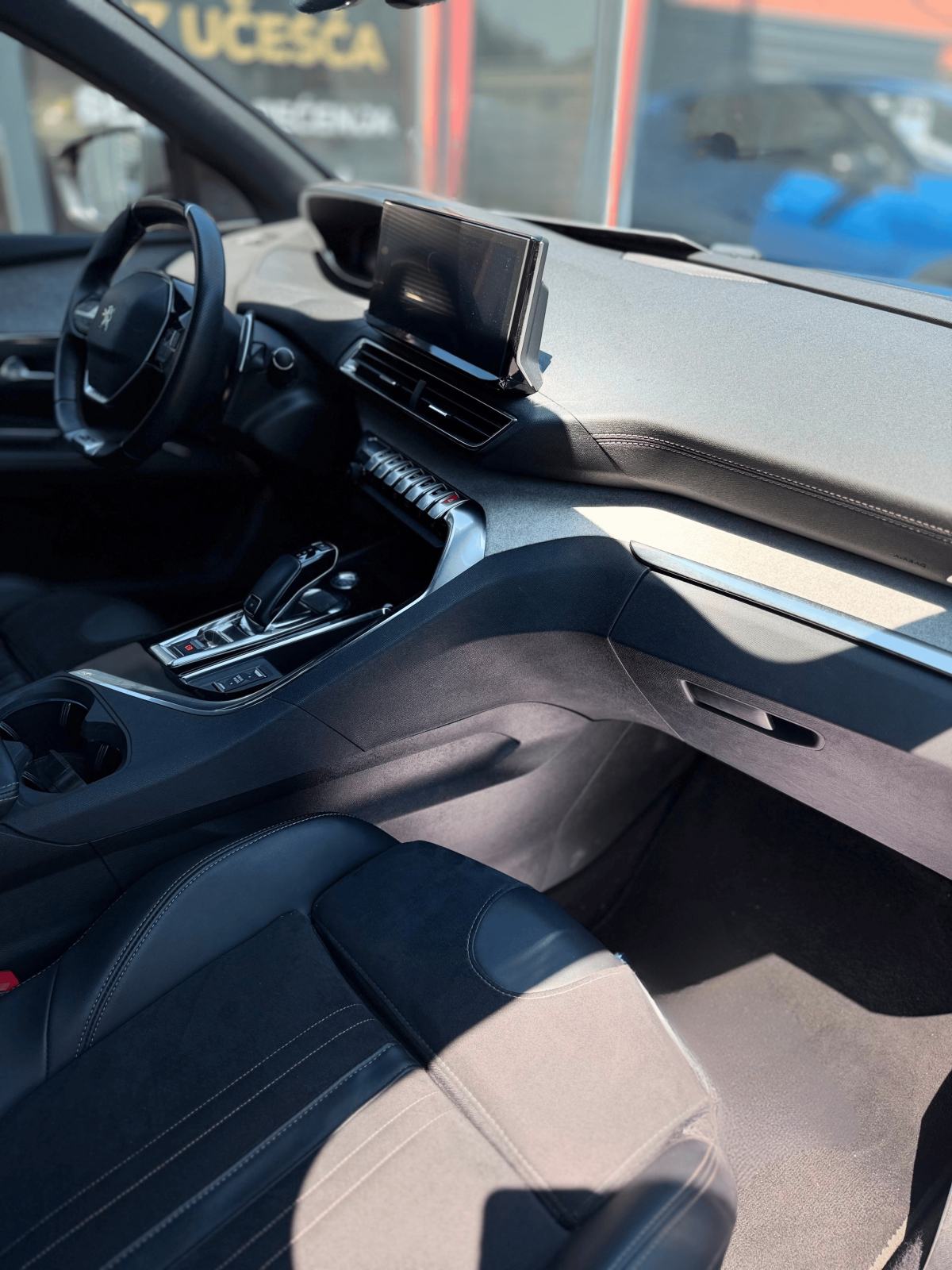 Peugeot 5008 1,5 BlueHDI automatik, fotografija 7