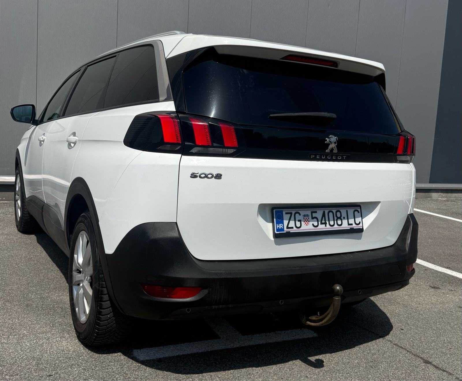 Peugeot 5008 1,5 BlueHDI automatik 7 sjedala ISPOD CIJENE HITNO, fotografija 4