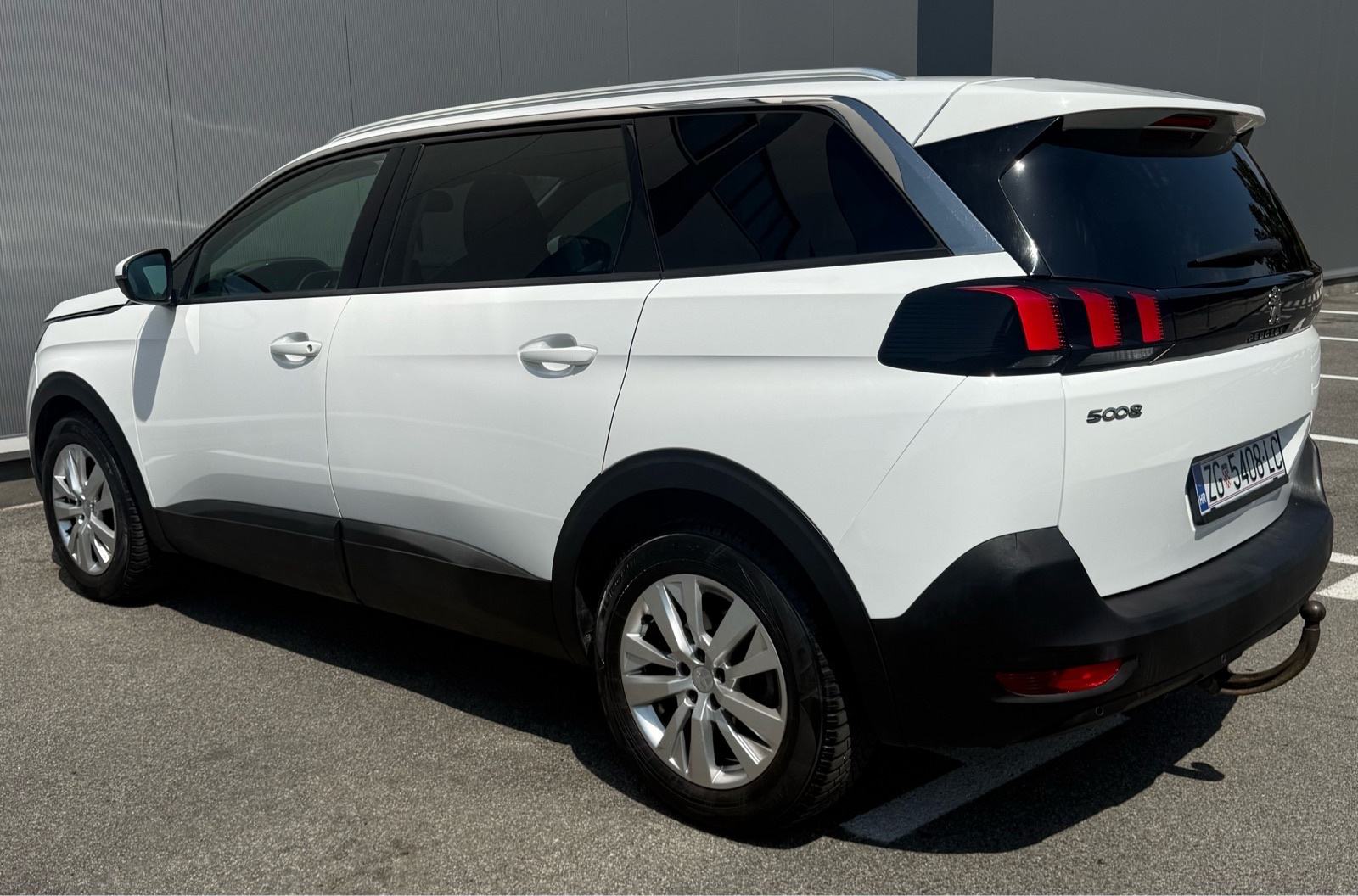 Peugeot 5008 1,5 BlueHDI automatik 7 sjedala ISPOD CIJENE HITNO, fotografija 5