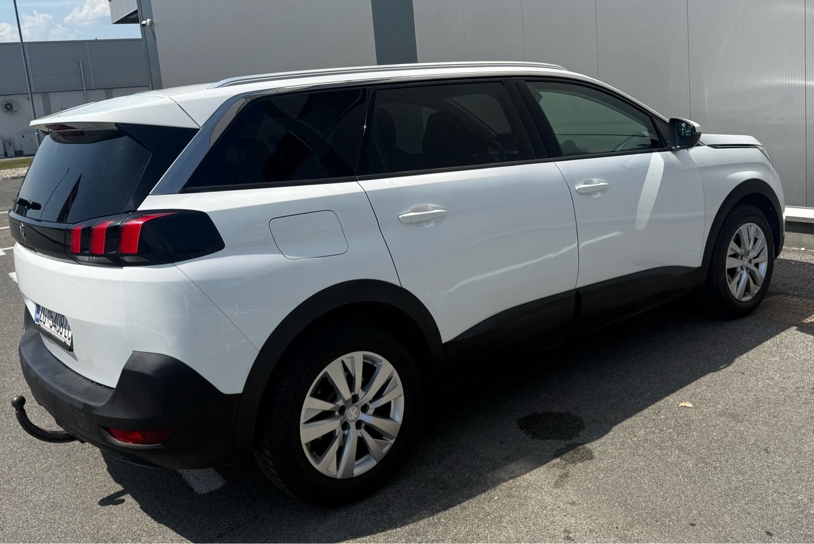 Peugeot 5008 1,5 BlueHDI automatik 7 sjedala ISPOD CIJENE HITNO, fotografija 6