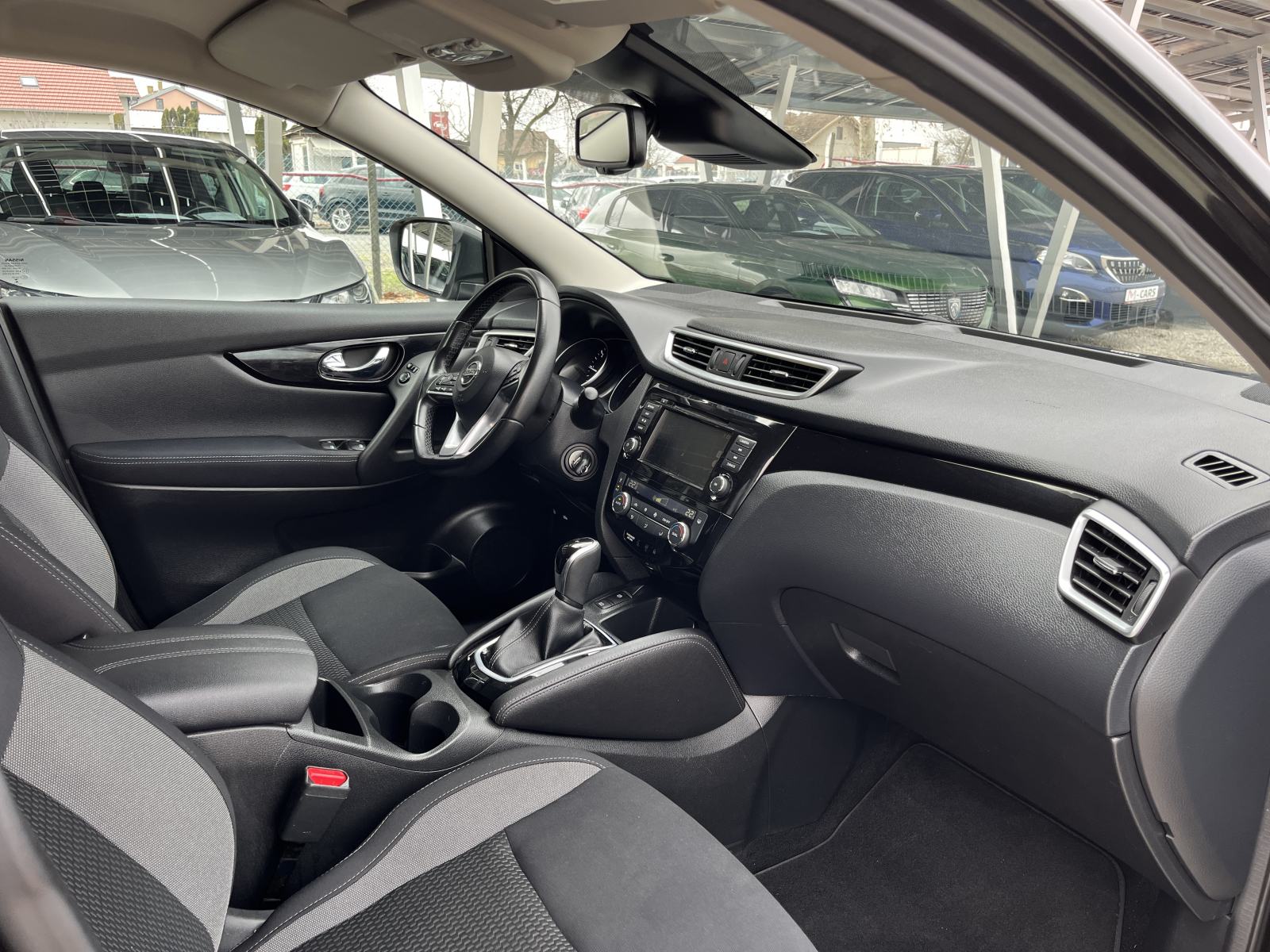 Nissan Qashqai 1,5 dCi - R.KAMERA,NAVI, LEASING BEZ UČEŠĆA I BEZ JAMCA, fotografija 10