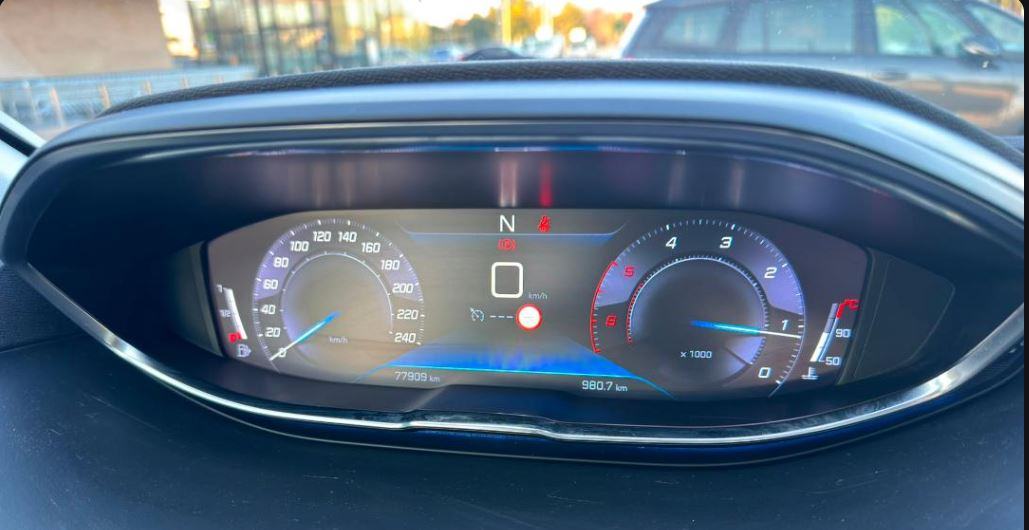 Peugeot 5008 1,5 BlueHDI, fotografija 3