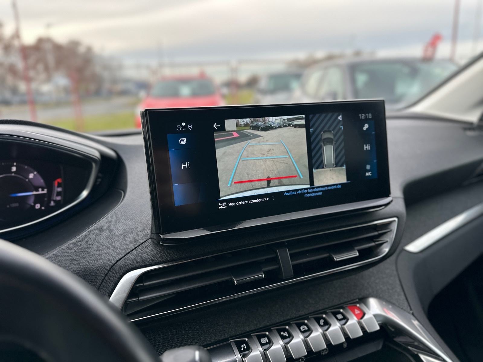 Peugeot 5008 1,5 HDI Automatik, 7 Sjedala, Kamera, Navi, 18" ALU, fotografija 15