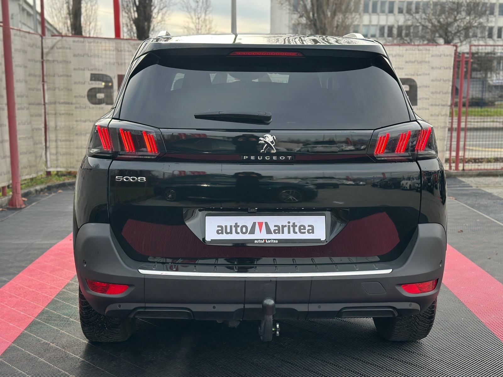 Peugeot 5008 1,5 HDI Automatik, 7 Sjedala, Kamera, Navi, 18" ALU, fotografija 16