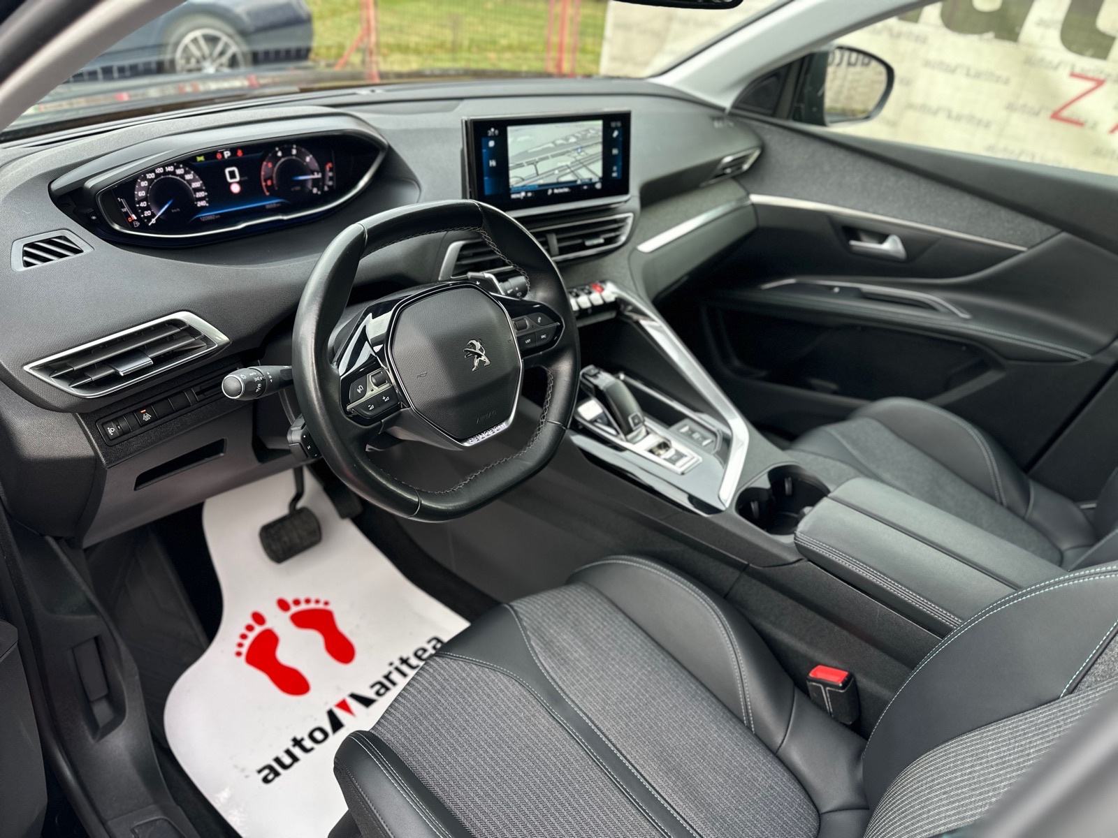 Peugeot 5008 1,5 HDI Automatik, 7 Sjedala, Kamera, Navi, 18" ALU, fotografija 5