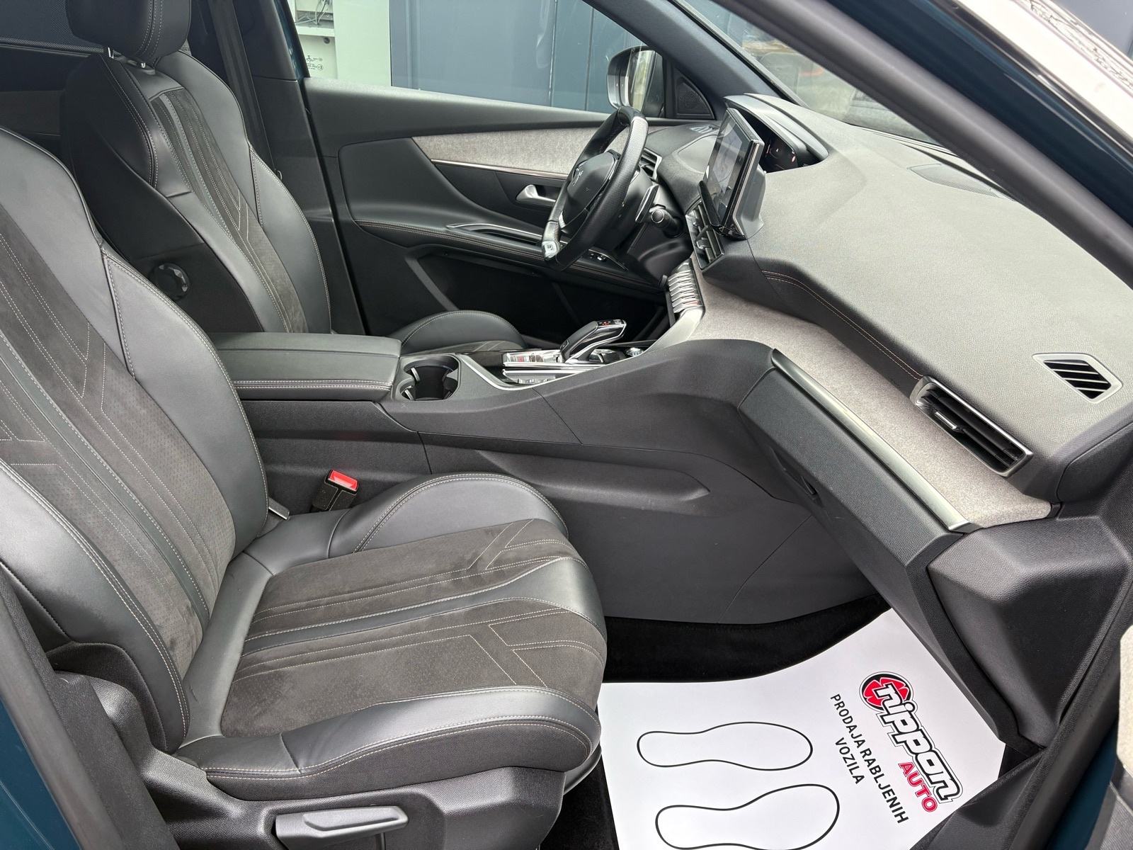 Peugeot 5008 1,5 HDI GT-Line 7 SJEDALA - AUTOMATIK - LEASING RATA 327€, fotografija 19