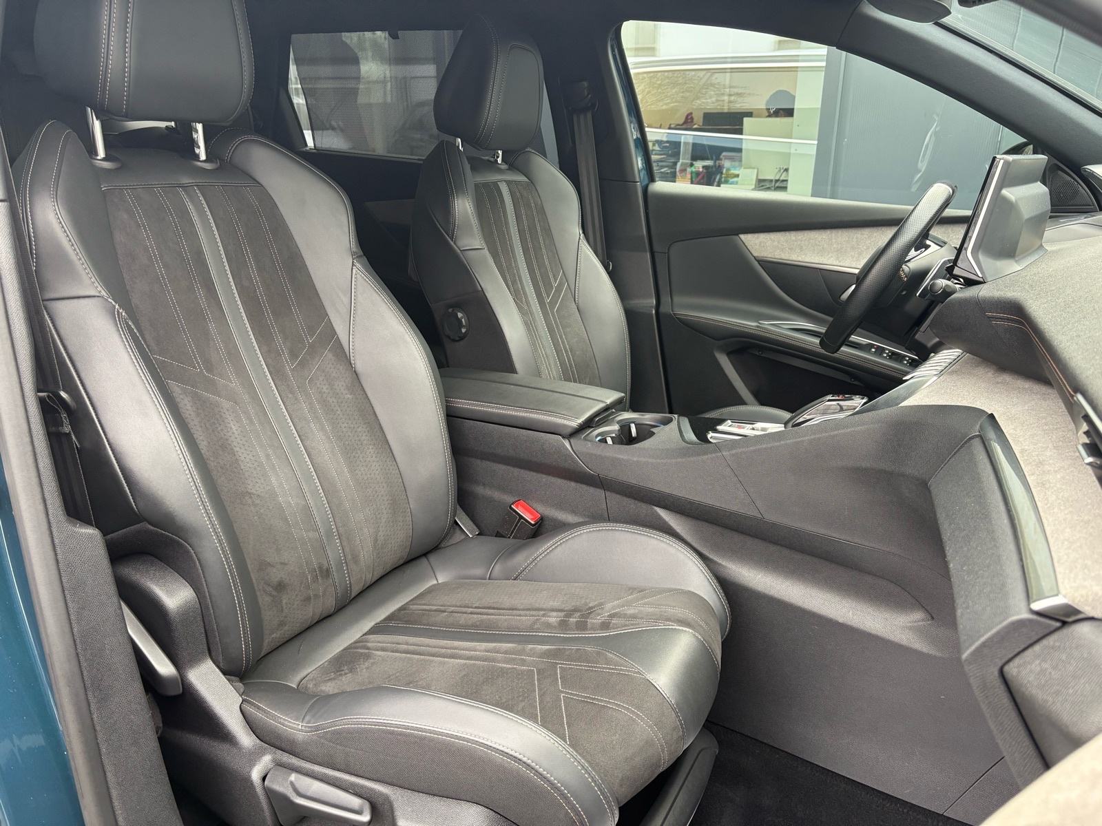Peugeot 5008 1,5 HDI GT-Line 7 SJEDALA - AUTOMATIK - LEASING RATA 327€, fotografija 20