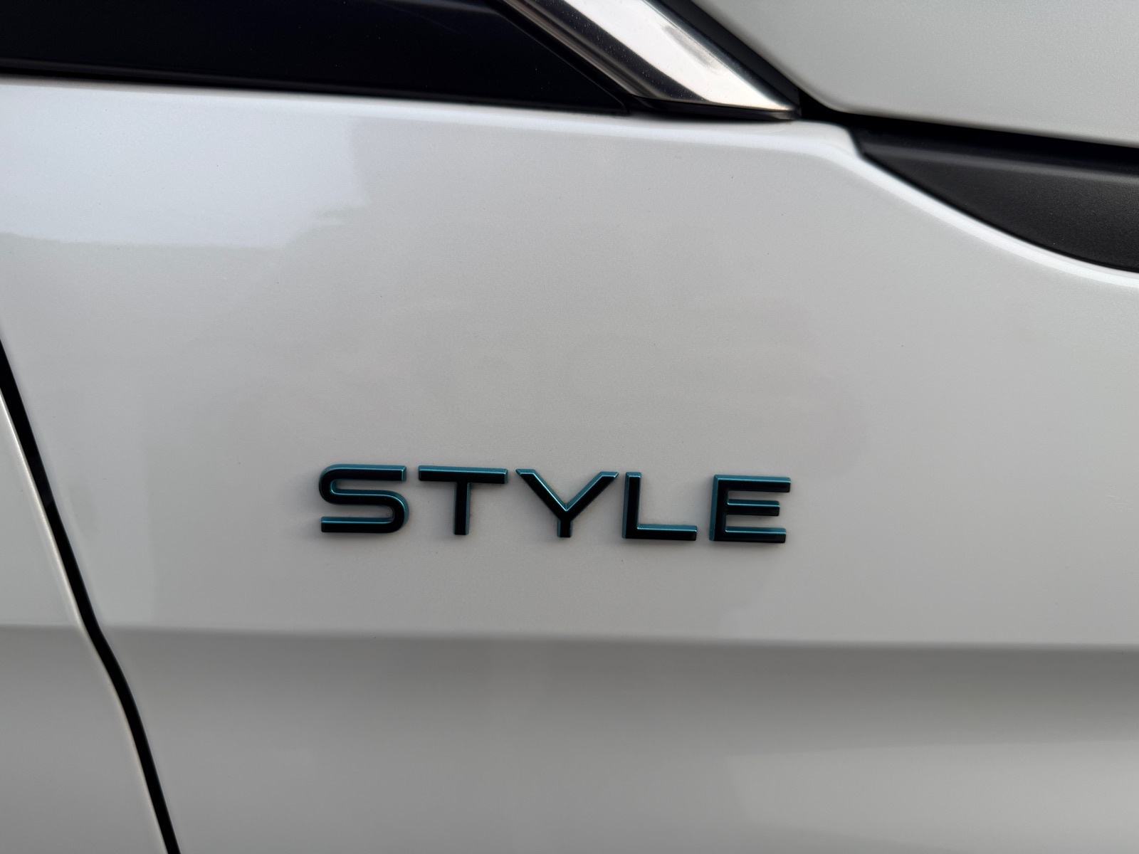 Peugeot 5008 1,5 blueHDI STYLE, 7 sjedala,VIRTUAL, fotografija 8