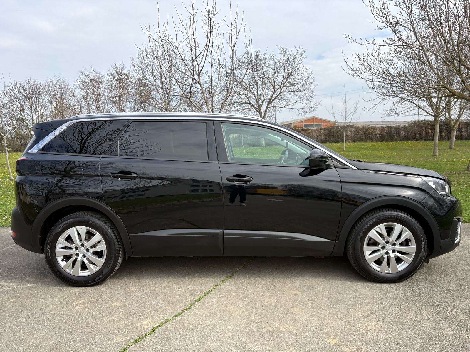 Peugeot 5008 1,5 HDI Active, fotografija 5