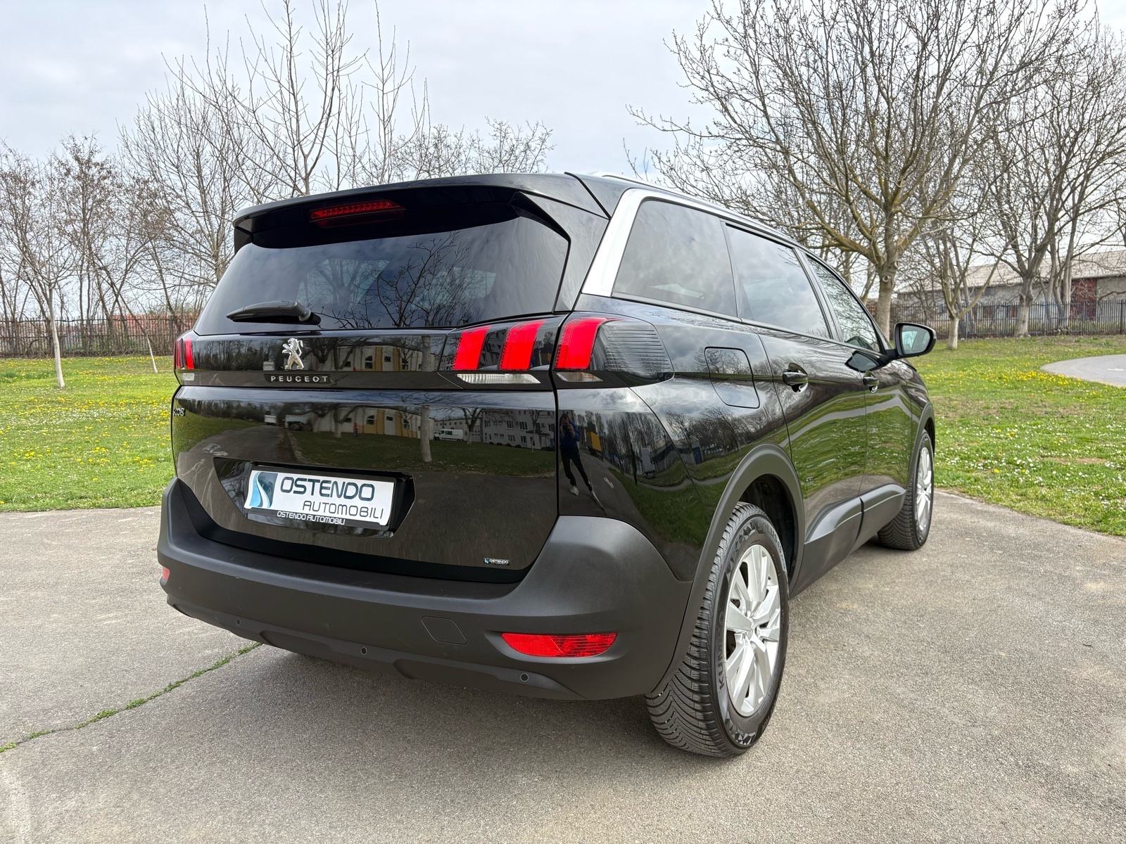Peugeot 5008 1,5 HDI Active, fotografija 4