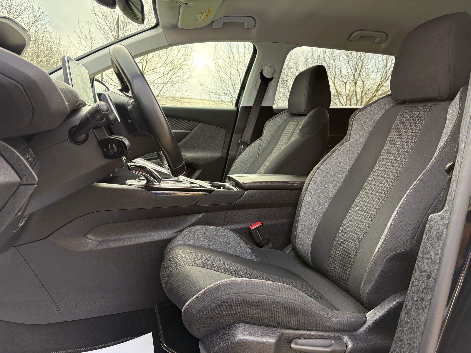 Peugeot 5008 1,5 HDI Active, fotografija 19