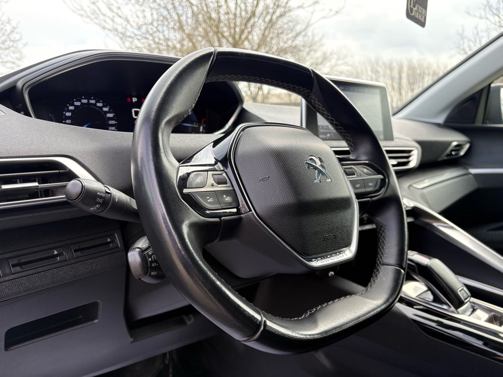 Peugeot 5008 1,5 HDI Active, fotografija 10