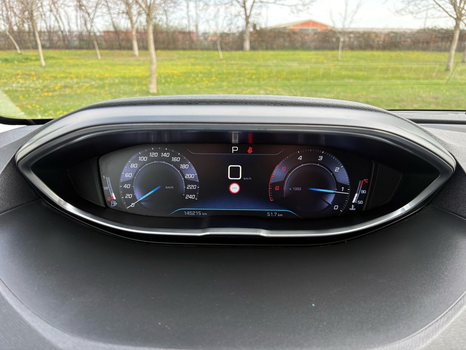 Peugeot 5008 1,5 HDI Active, fotografija 14