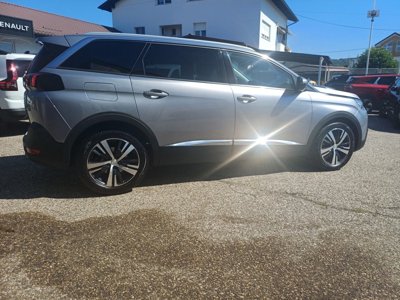 Peugeot 5008 1,6 BlueHDI 120 KS, ALLURE Aut., 7 SJEDALA,, fotografija 4