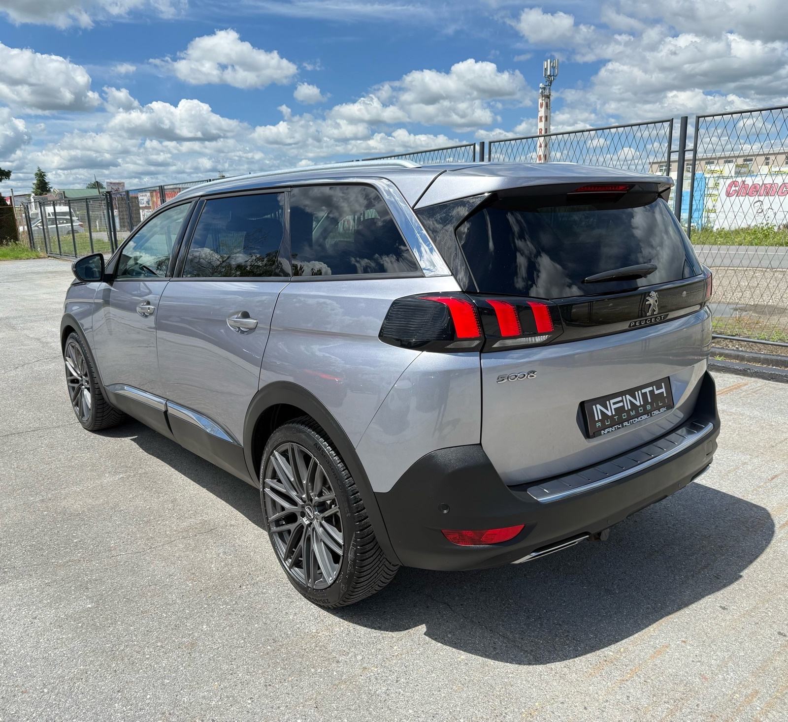 Peugeot 5008 1,6HDI Allure LEASING BEZ UČEŠĆA, 7 SJEDALA, AUTOMAT, fotografija 5