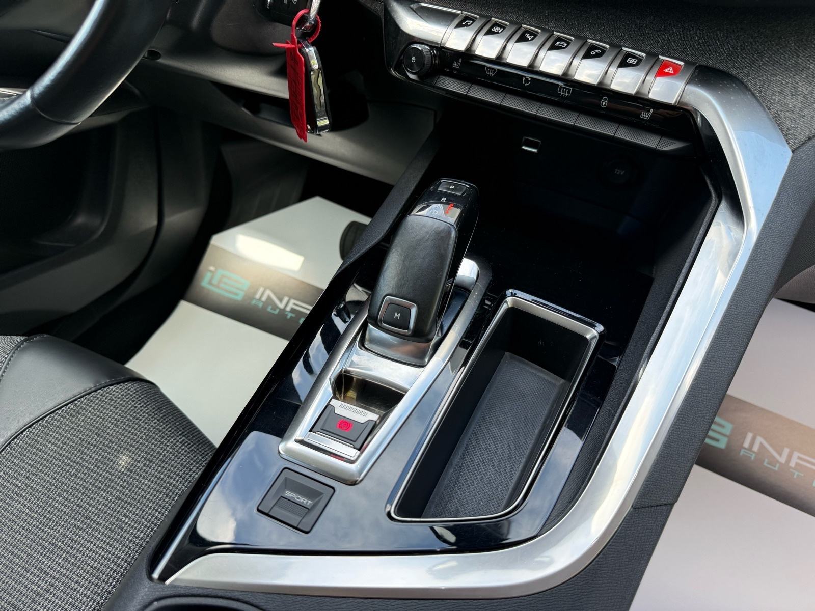 Peugeot 5008 1,6HDI Allure LEASING BEZ UČEŠĆA, 7 SJEDALA, AUTOMAT, fotografija 16