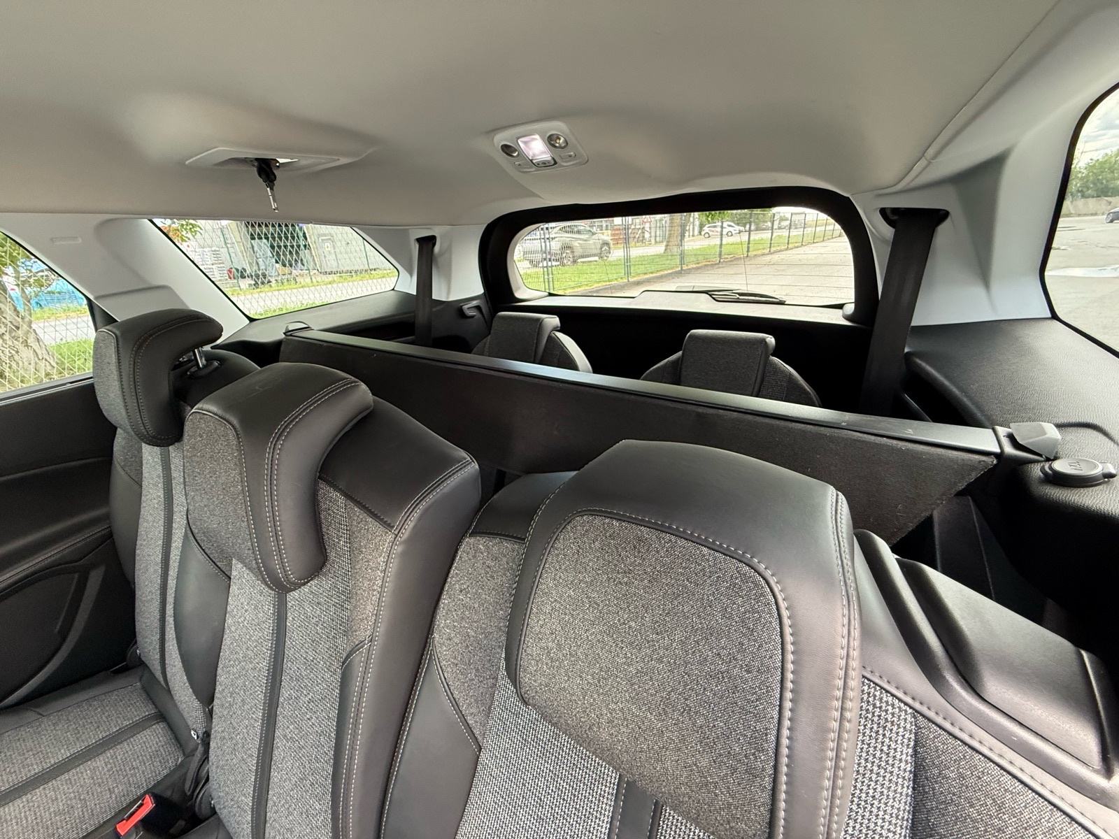 Peugeot 5008 1,6HDI Allure LEASING BEZ UČEŠĆA, 7 SJEDALA, AUTOMAT, fotografija 19