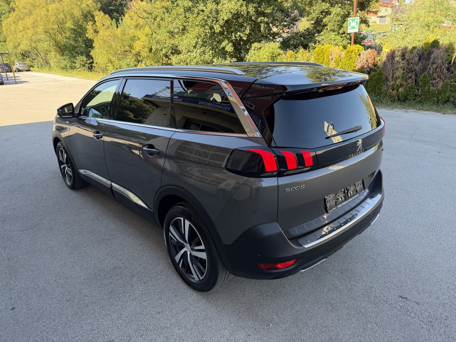 Peugeot 5008 1,6 BlueHDI-AUT.-GT LINE-LED-ALU-NAVI-PDC-SERVISIRAN-, fotografija 3