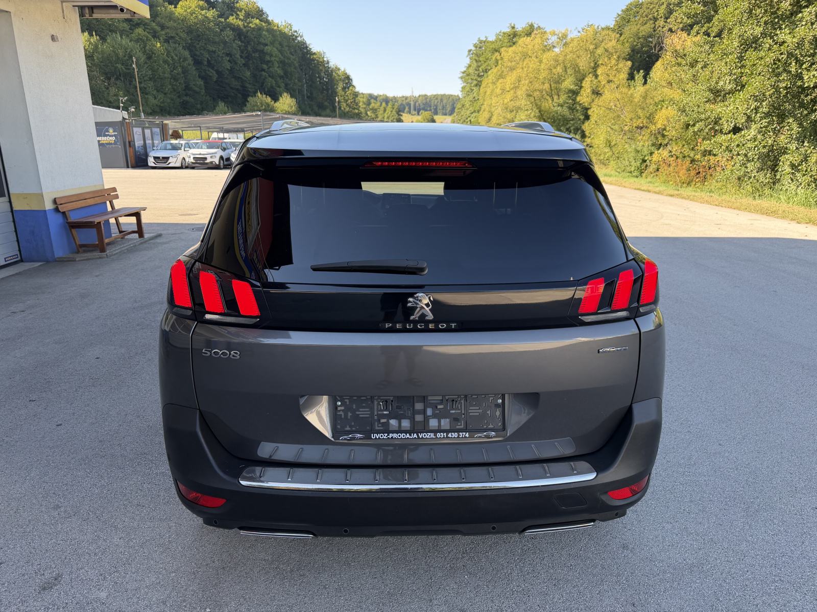 Peugeot 5008 1,6 BlueHDI-AUT.-GT LINE-LED-ALU-NAVI-PDC-SERVISIRAN-, fotografija 6