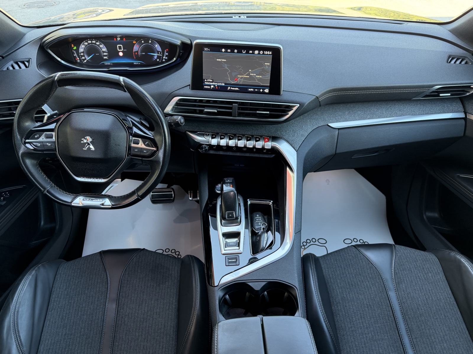 Peugeot 5008 1,6 BlueHDI-AUT.-GT LINE-LED-ALU-NAVI-PDC-SERVISIRAN-, fotografija 7