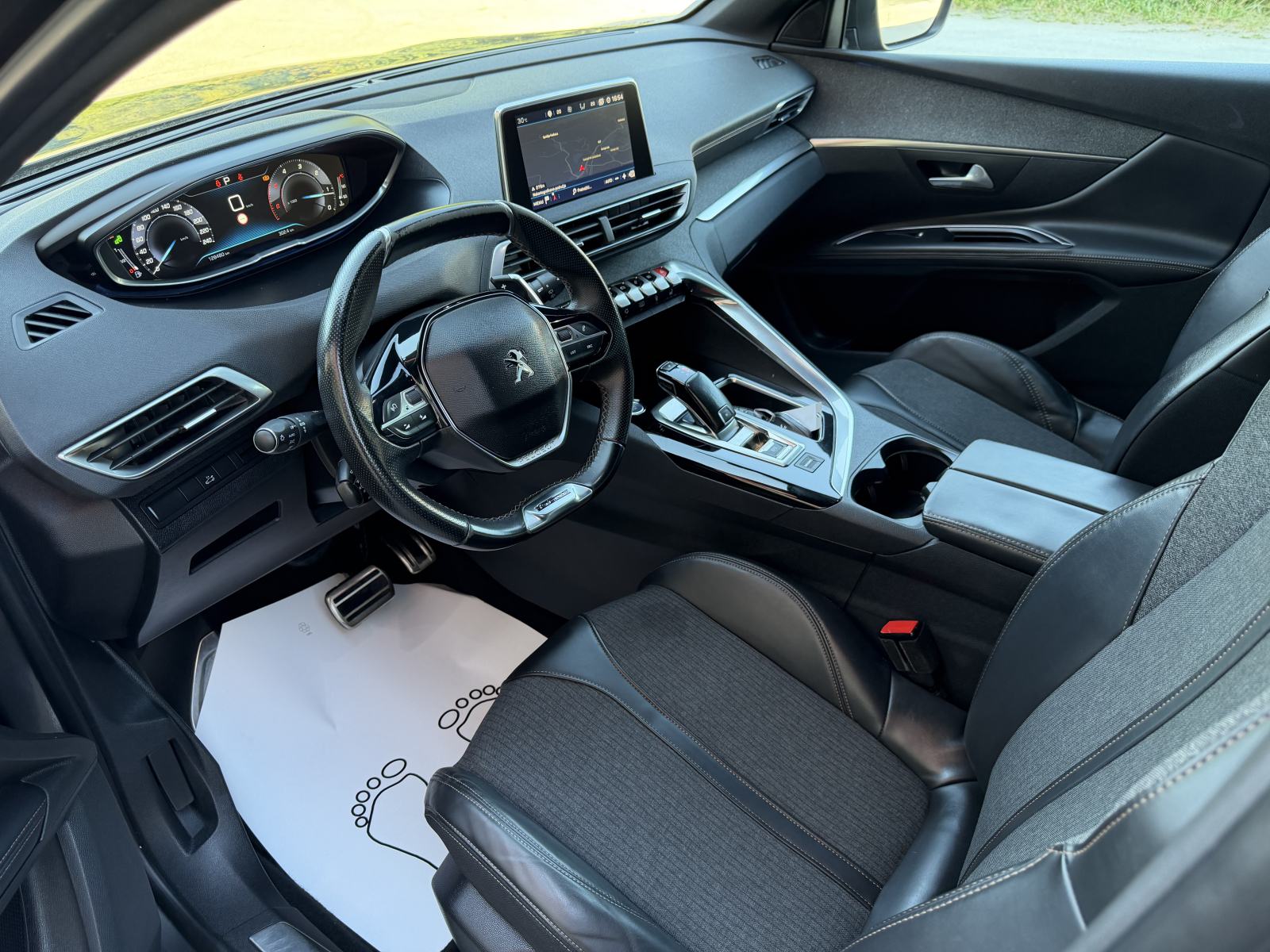 Peugeot 5008 1,6 BlueHDI-AUT.-GT LINE-LED-ALU-NAVI-PDC-SERVISIRAN-, fotografija 8