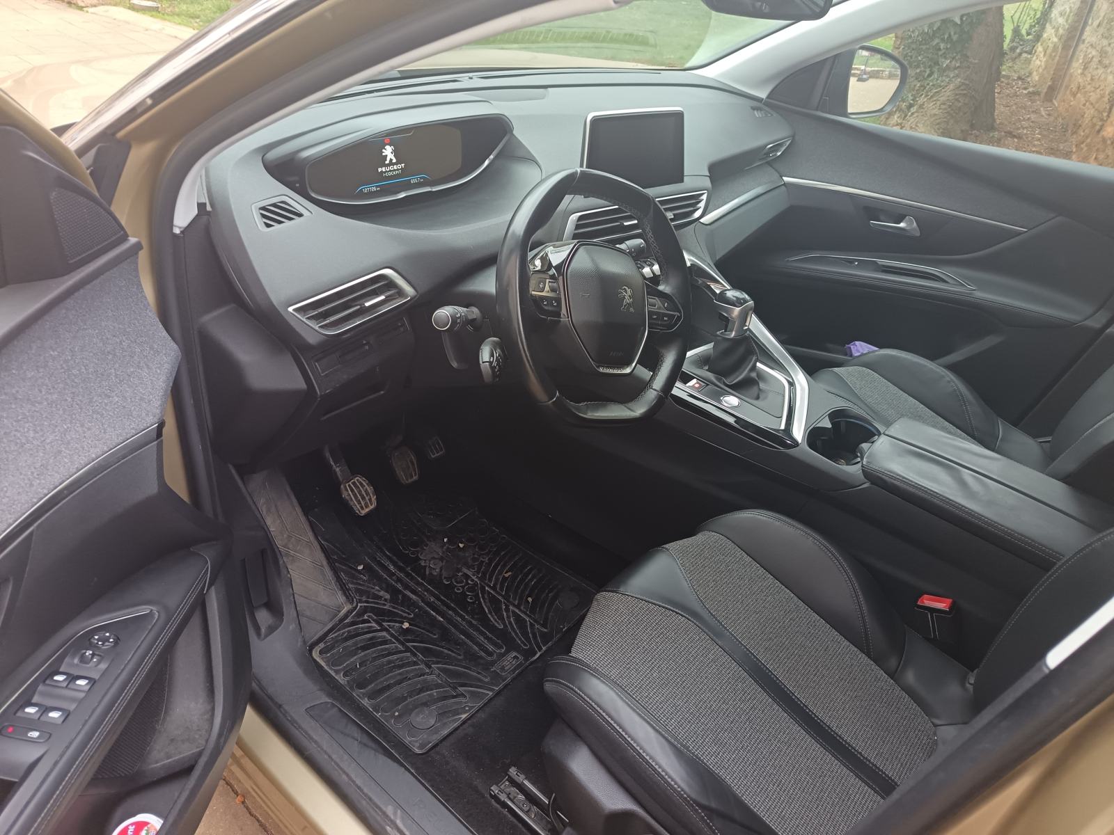 Peugeot 5008 1,6 BlueHDI, fotografija 6