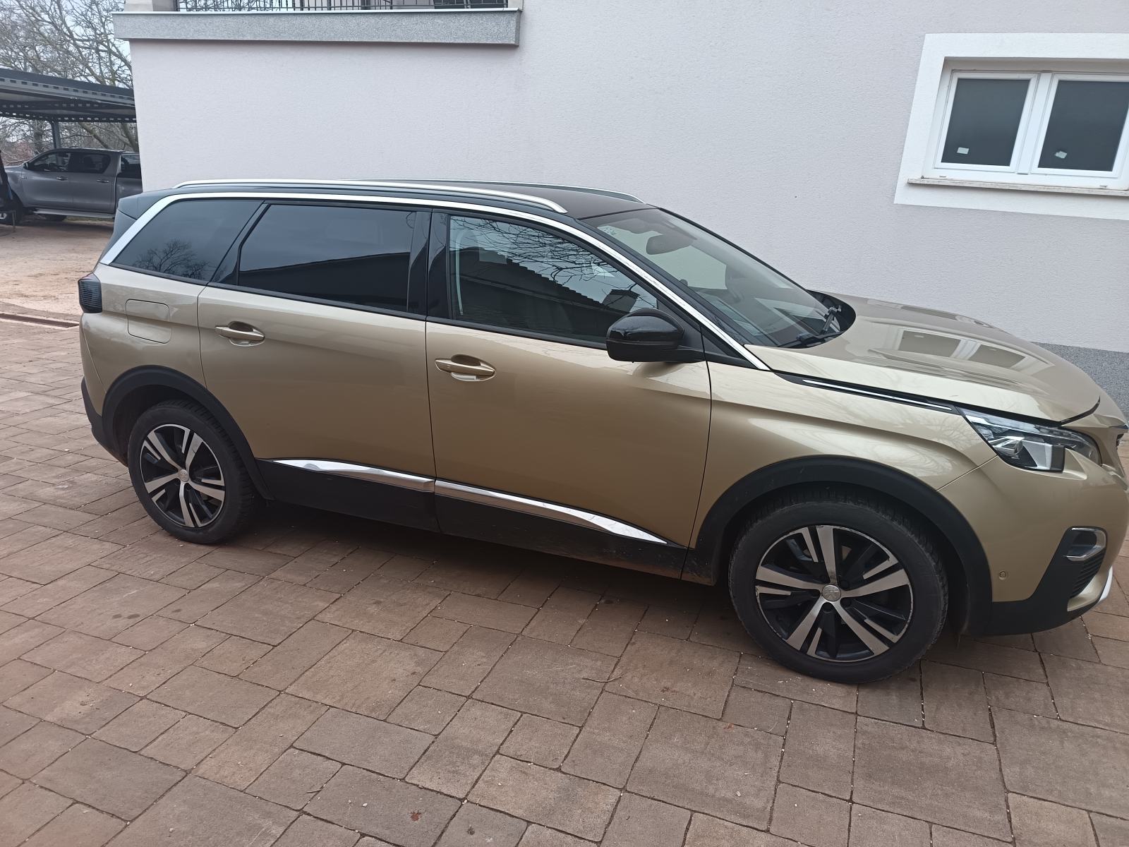 Peugeot 5008 1,6 BlueHDI, fotografija 2