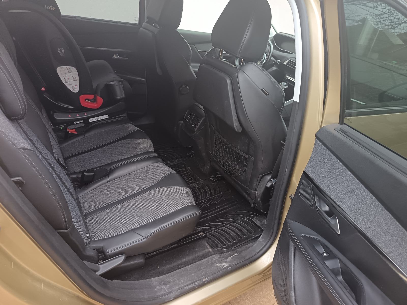 Peugeot 5008 1,6 BlueHDI, fotografija 8