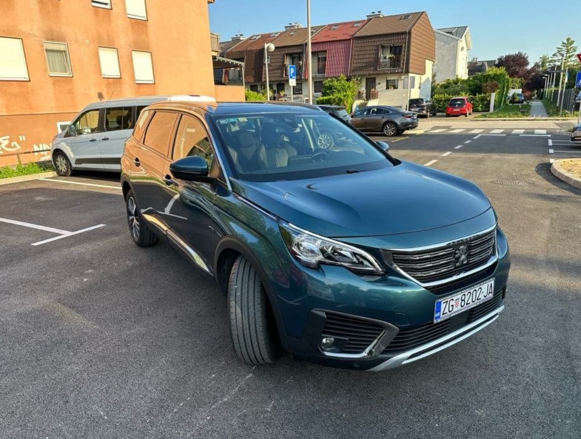 Peugeot 5008 1,6 BlueHDI, fotografija 11