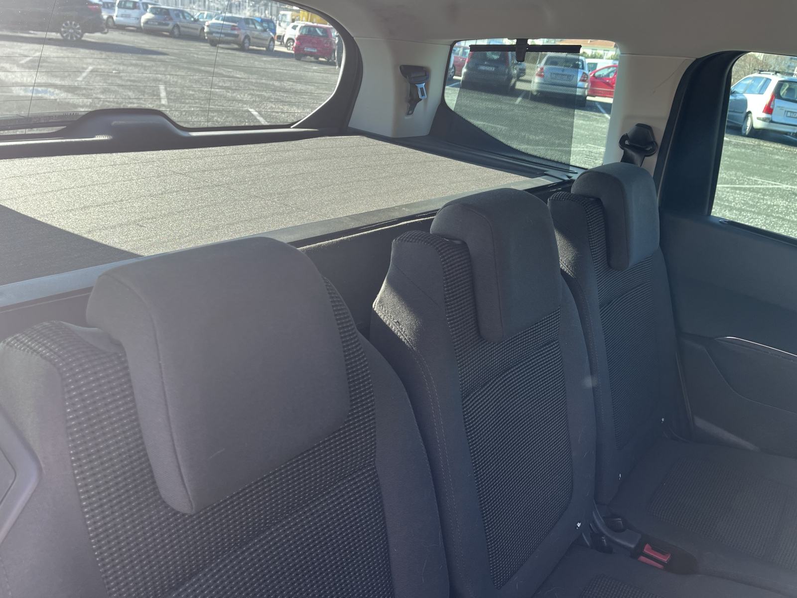 Peugeot 5008 1,6 e-HDi automatik, fotografija 11