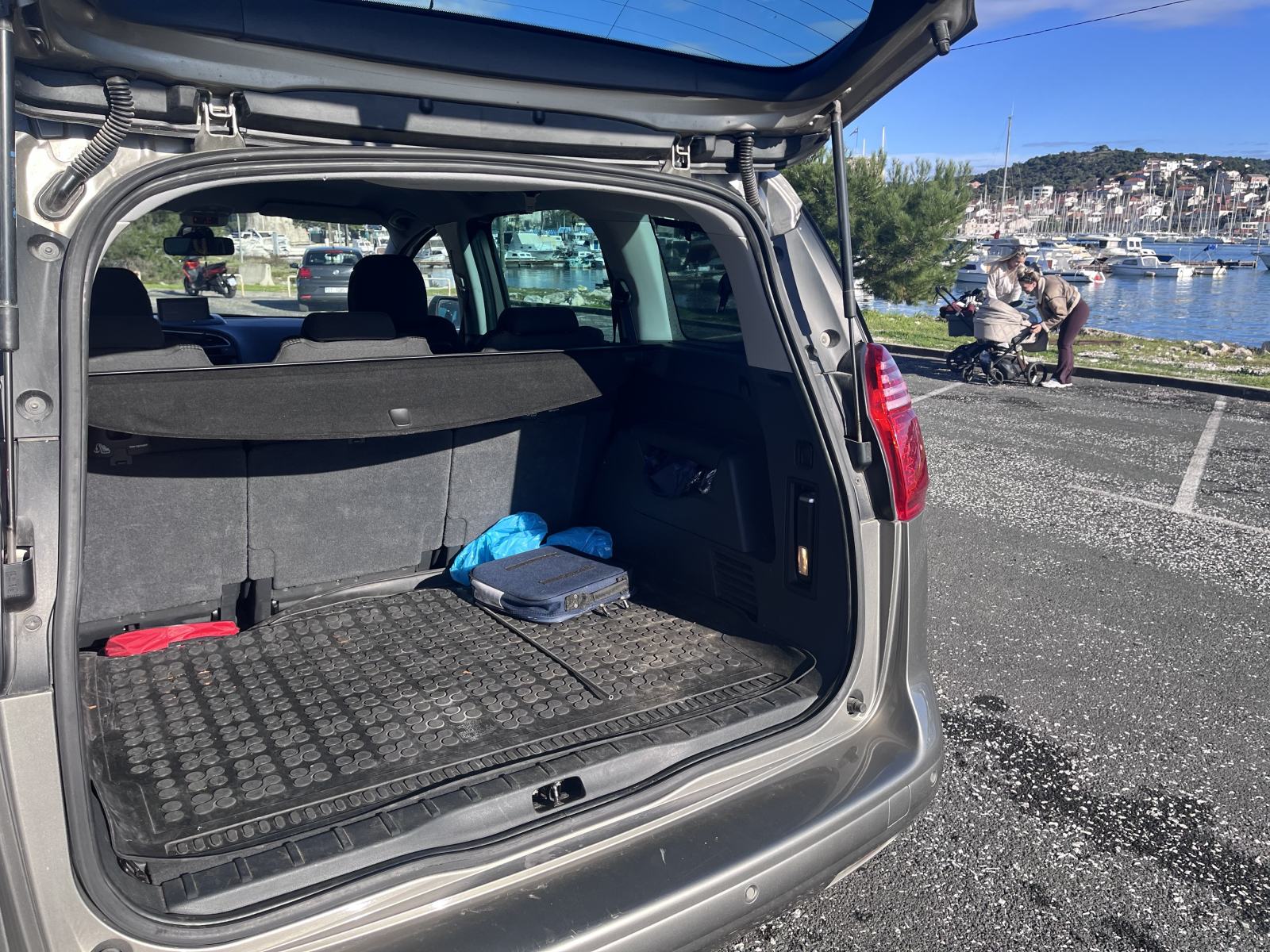 Peugeot 5008 1,6 e-HDi automatik, fotografija 6