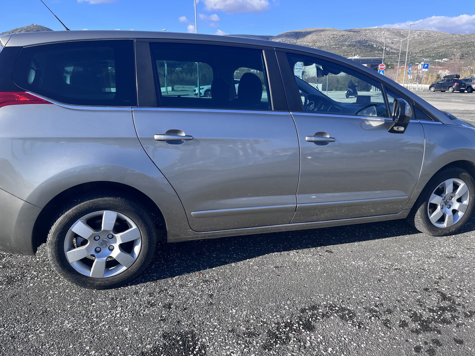 Peugeot 5008 1,6 e-HDi automatik, fotografija 15