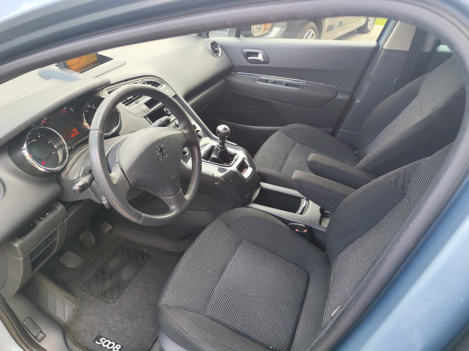 Peugeot 5008 1,6 HDi 2010g × Reg 6/27 × NAVI × KLIMA × PARK SENZORI, fotografija 7