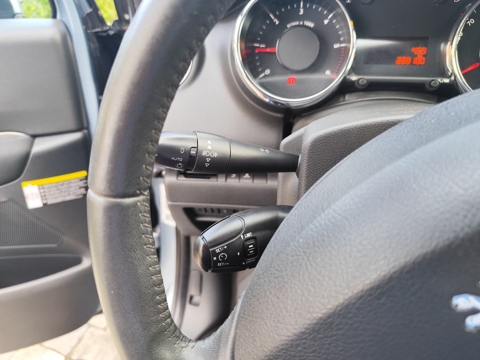 Peugeot 5008 1,6 HDi 2010g × Reg 6/27 × NAVI × KLIMA × PARK SENZORI, fotografija 12