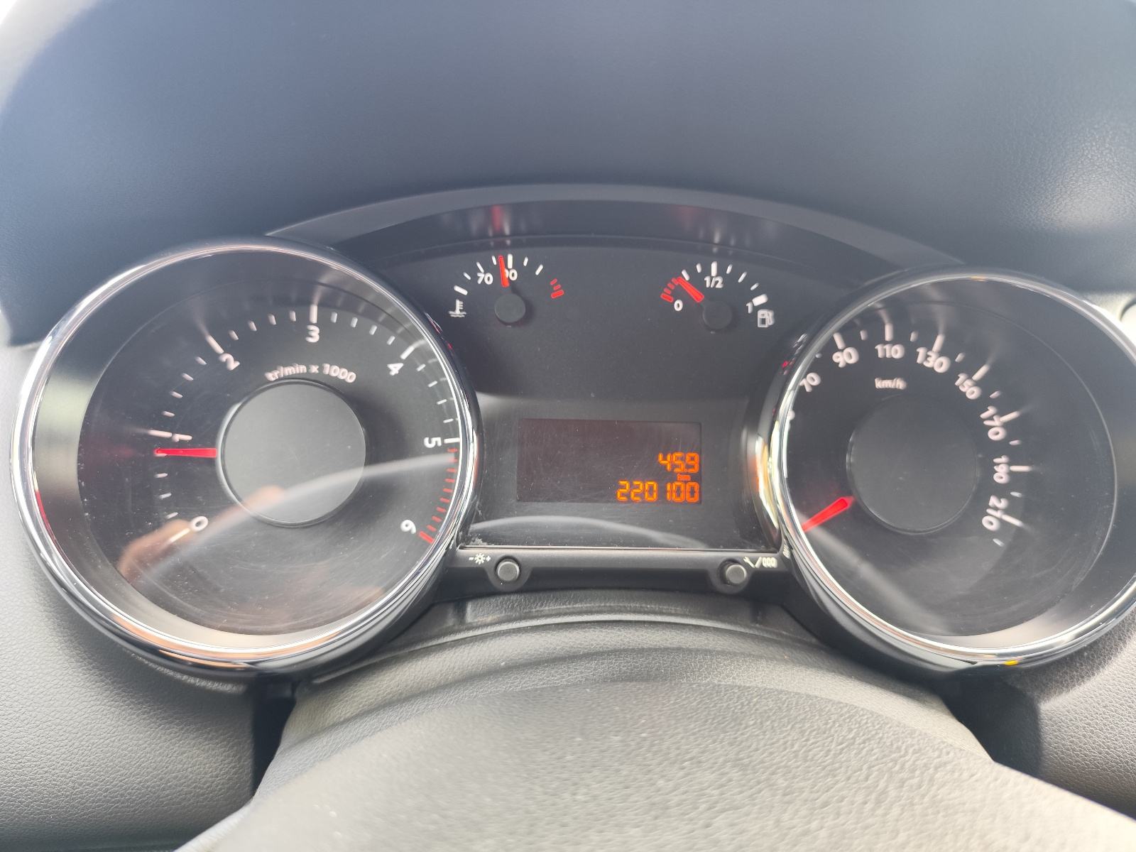 Peugeot 5008 1,6 HDi 2010g × Reg 6/27 × NAVI × KLIMA × PARK SENZORI, fotografija 15